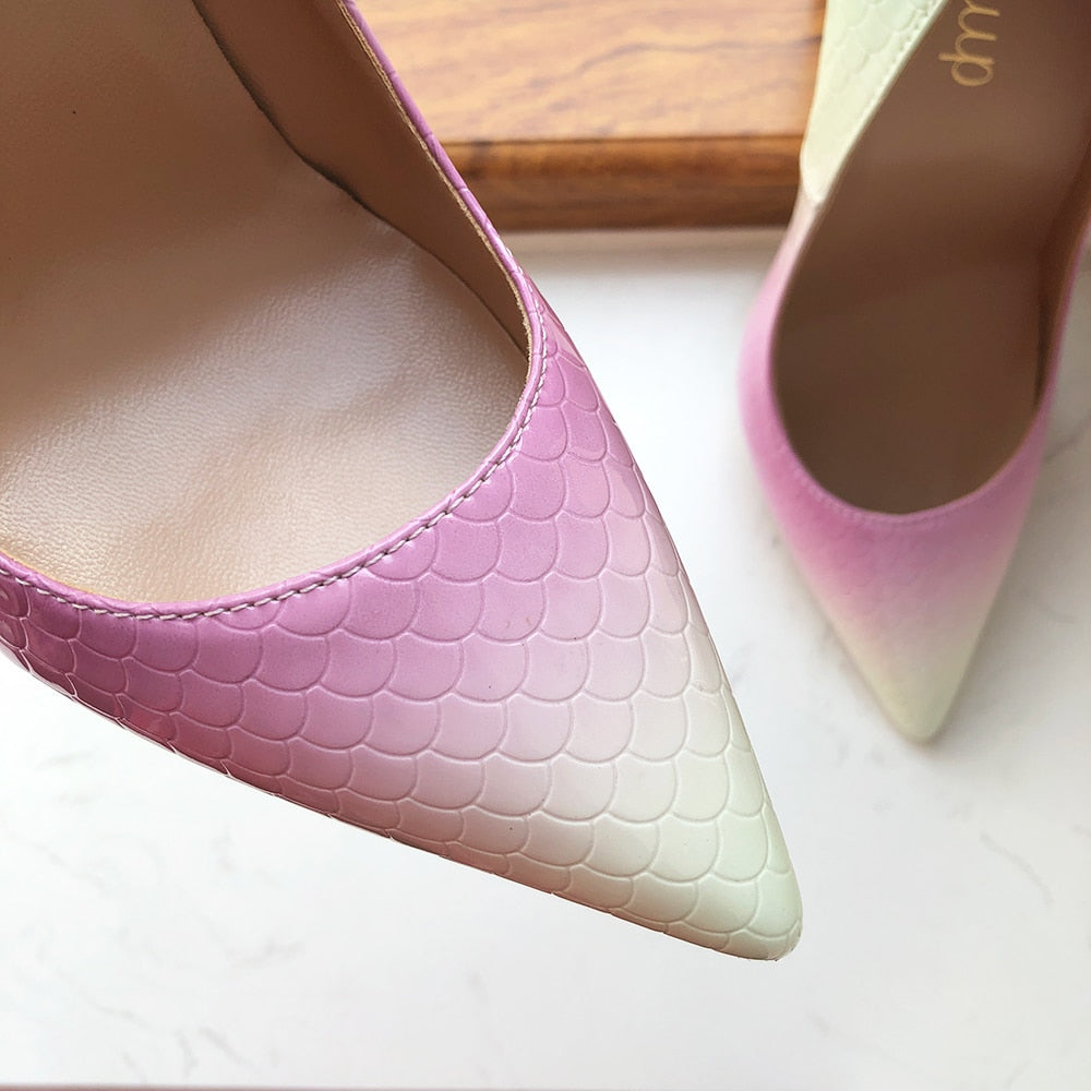 Gradient Pink Green Crocodile Pattern Pointed-Toe Shoes