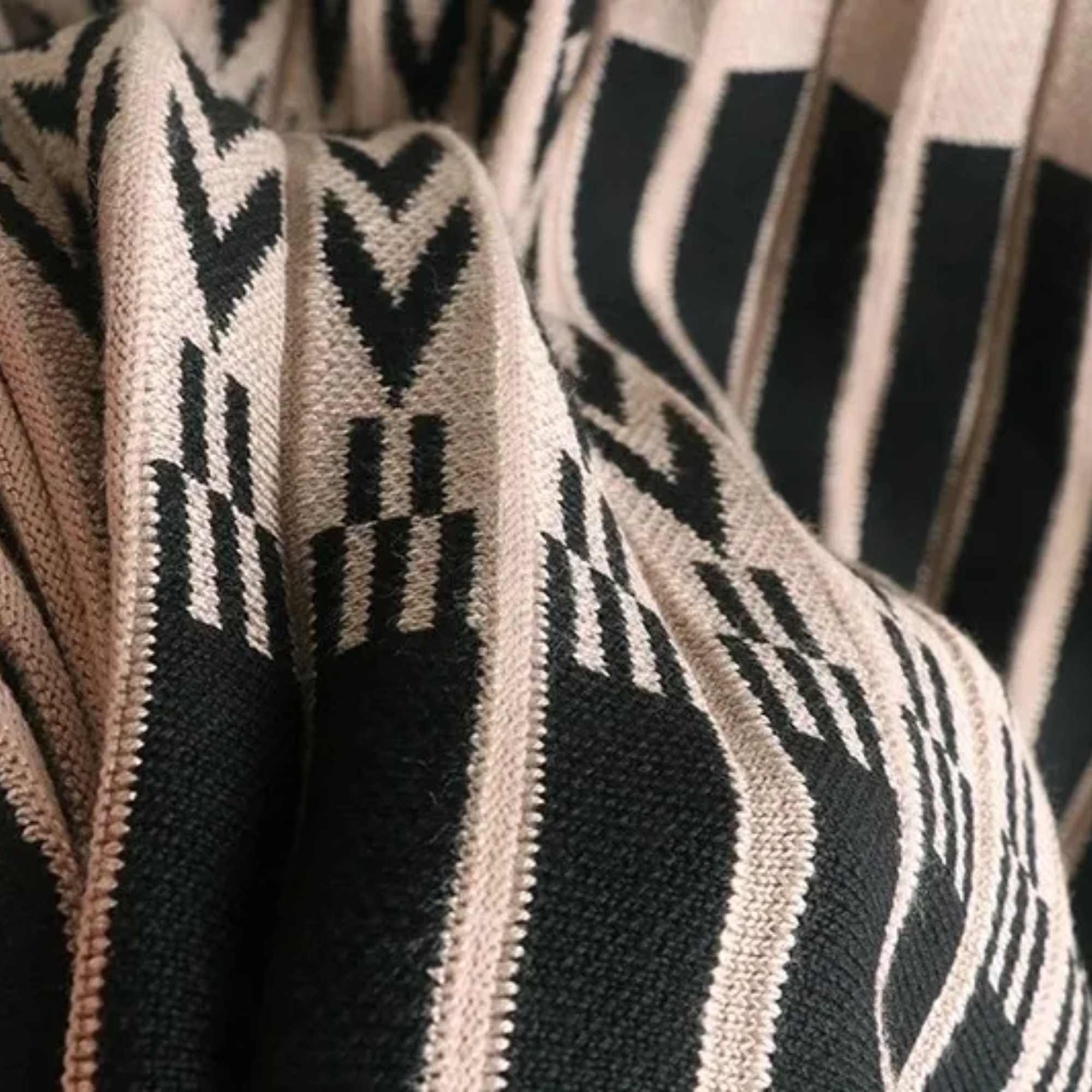 Pleated Geometric Print A-Line Skirt