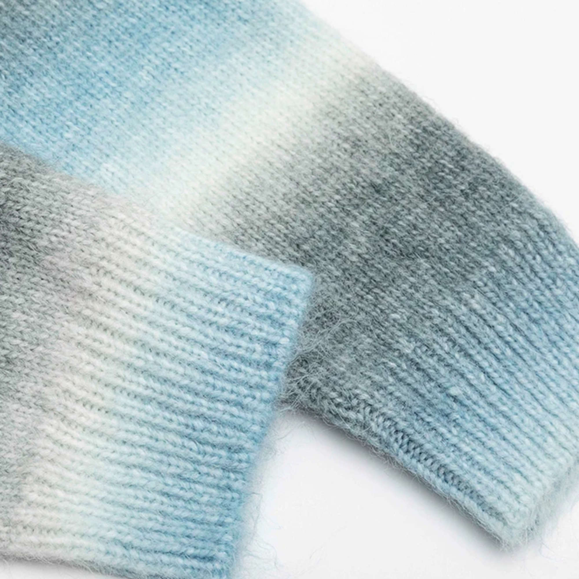 Unisex O-Neck Stripe Sweater