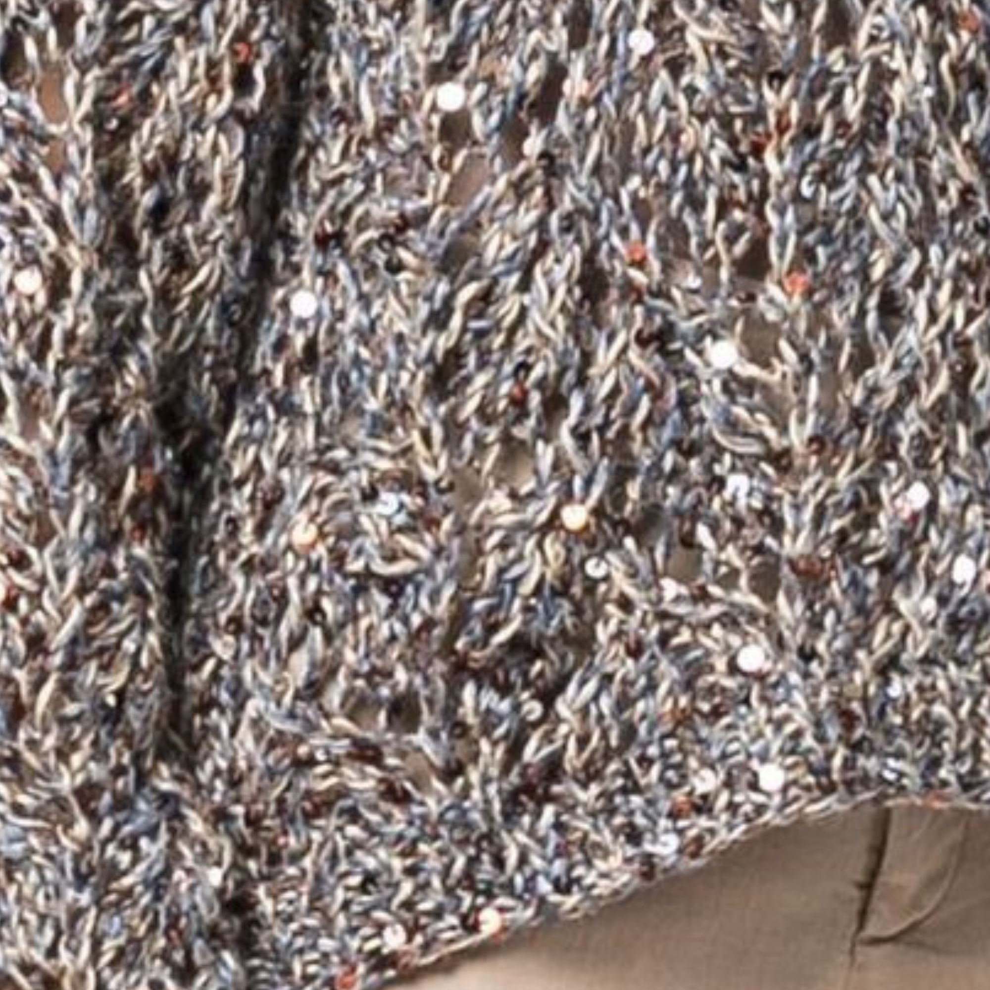 Sequined O-Neck Loose Knitted Top