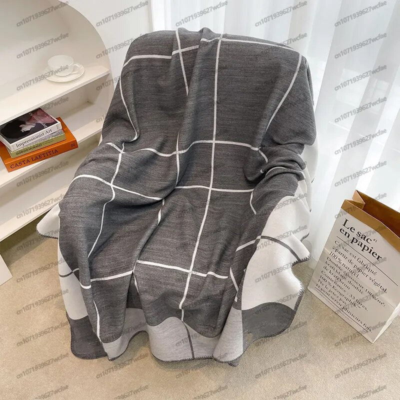 Winter Warm Blankets for Beds Sofa Plaid H Blanket Brand Designer Blanket Fleece Knitted Nap Throw Blanket Soft Wool Scarf Shawl