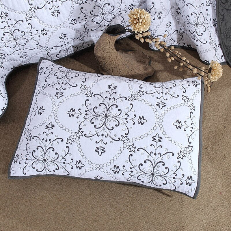 100% Cotton Embroidered Butterfly Flower 3pcs Printed Quilted Quilt Pillowcase Free Shipping