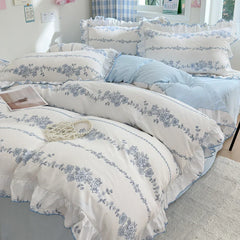 4pcs  Korean lace Duvet Cover Set (1*Duvet Cover +1 flat sheet + 2*Pillowcase, Without Core), Fresh Flower Print Bedding Set