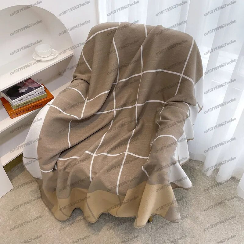 Winter Warm Blankets for Beds Sofa Plaid H Blanket Brand Designer Blanket Fleece Knitted Nap Throw Blanket Soft Wool Scarf Shawl
