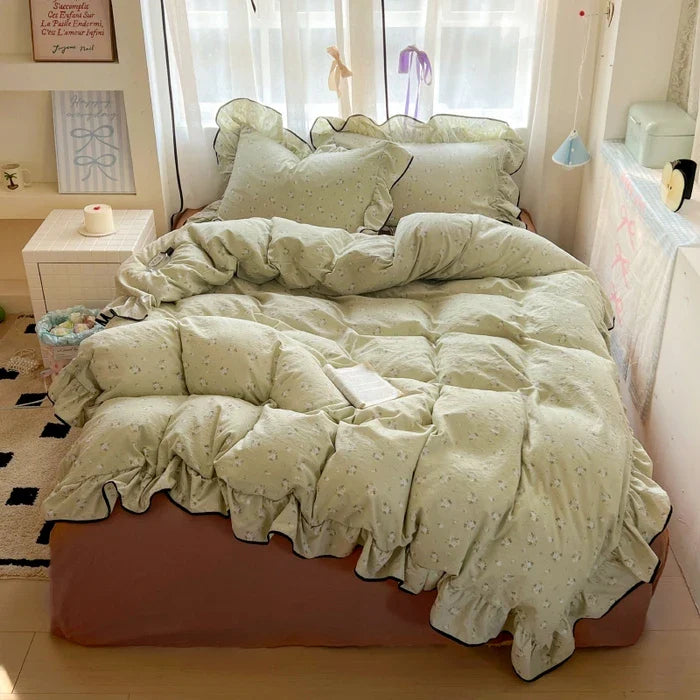 2025 new cream lace girl powder grid Korean version bed four-piece set washed cotton double-layer yarn quilt cover dormitory