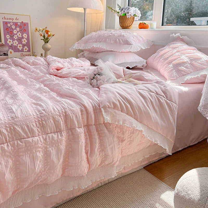 Korean Princess Style Summer Cool Quilt Comforter Soft Seersucker Lace Ruffles Summer Thin Quilt Blanket Machine Washable