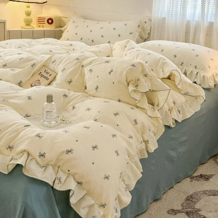 2025 Princess Style Bedding Sets Ruffle Lace Bow Quilt Cover Romantic Bedclothes Decor Woman Girls Bedroom Duvet Cover 4pcs
