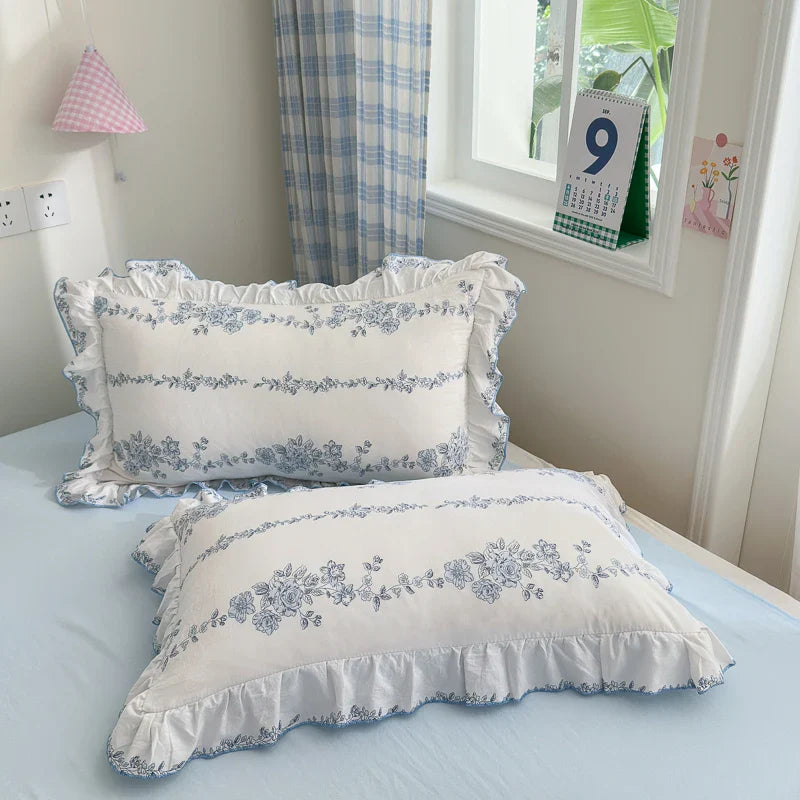 4pcs  Korean lace Duvet Cover Set (1*Duvet Cover +1 flat sheet + 2*Pillowcase, Without Core), Fresh Flower Print Bedding Set