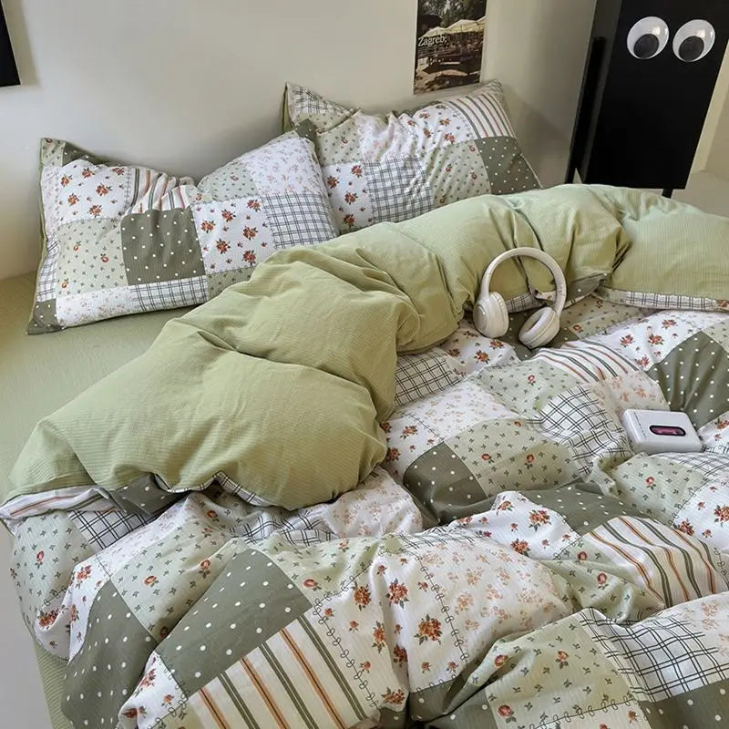 A-Class Maternal and Infant Super Soft Wrinkle Yarn Water Washed Cotton Four piece Set Bubble Cotton Quilt Set Bed Sheet
