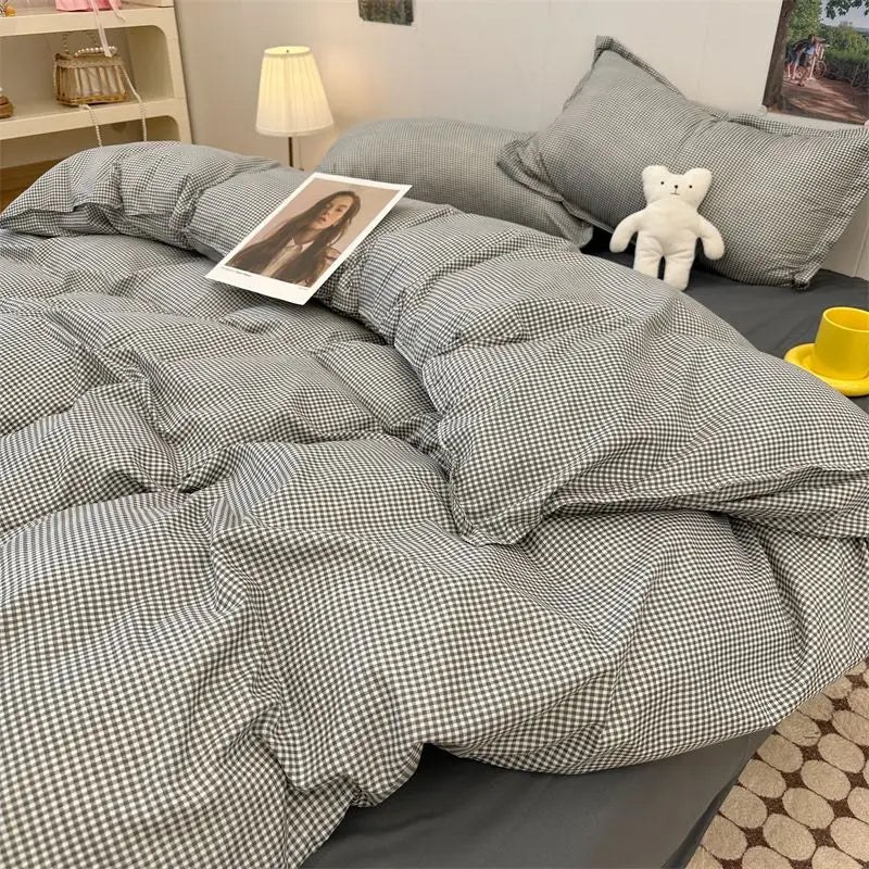 Simple Bedding Set Plaid Sold Color Single Queen Size Duvet Cover No Filling Boys Girls Flat Sheet Pillowcase Kit