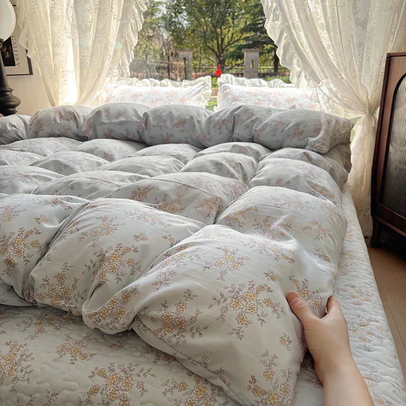2025 new soft waxy waxy wash quilt cover Knitted double layer single bed sheet Little fresh polka dot bedding