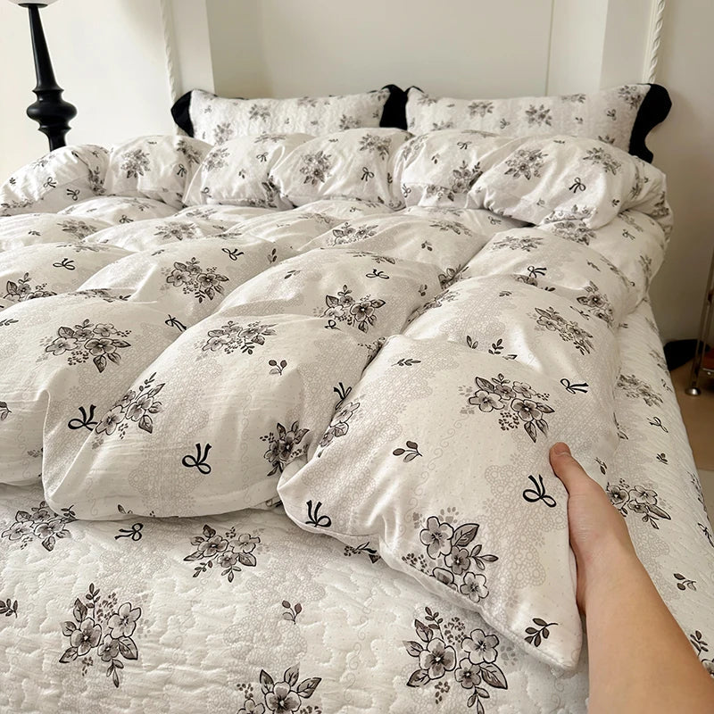 2025 new soft waxy waxy wash quilt cover Knitted double layer single bed sheet Little fresh polka dot bedding