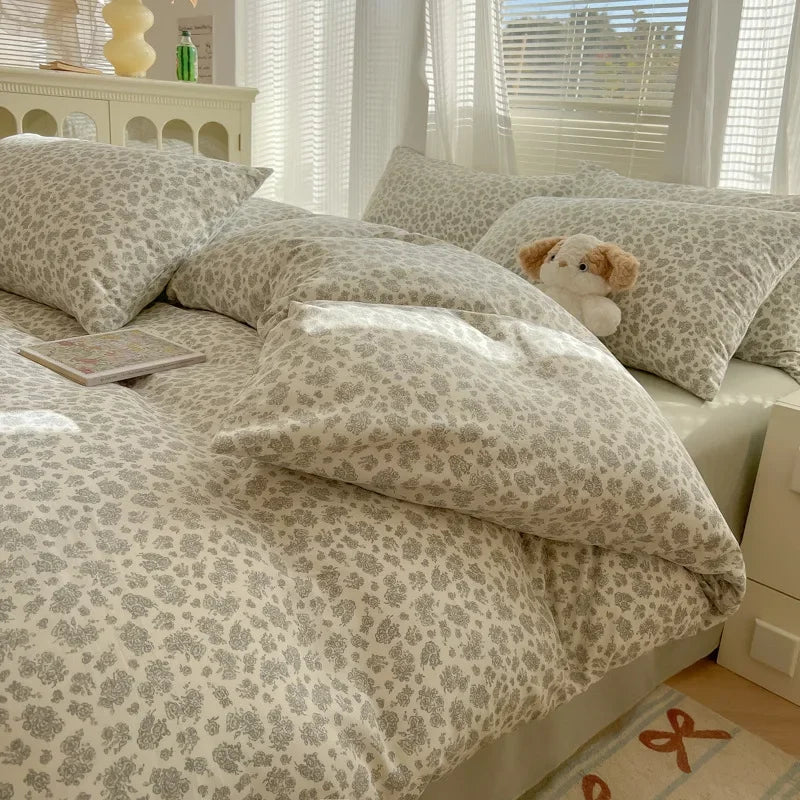 2025 new class A aerobic knitted cotton printing small fresh four-piece set, bed sheet, bed hat four-piece set
