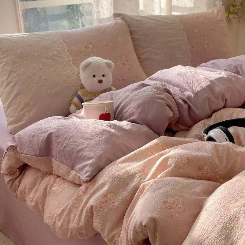 2025 new small floral cloud wrinkle double yarn bed four-piece set princess lace quilt cover three-piece bed sheet set
