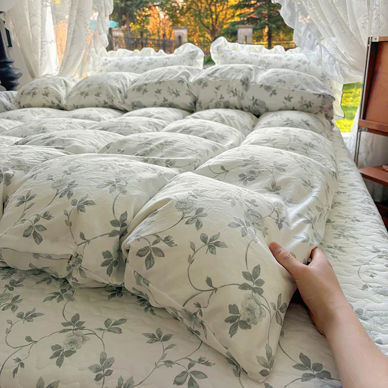 2025 new soft waxy waxy wash quilt cover Knitted double layer single bed sheet Little fresh polka dot bedding