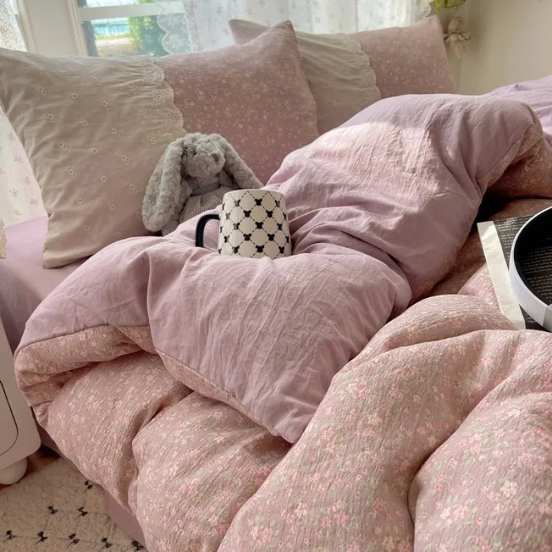 2025 new small floral cloud wrinkle double yarn bed four-piece set princess lace quilt cover three-piece bed sheet set