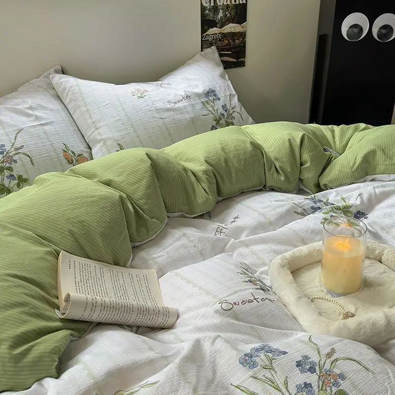 A-Class Maternal and Infant Super Soft Wrinkle Yarn Water Washed Cotton Four piece Set Bubble Cotton Quilt Set Bed Sheet