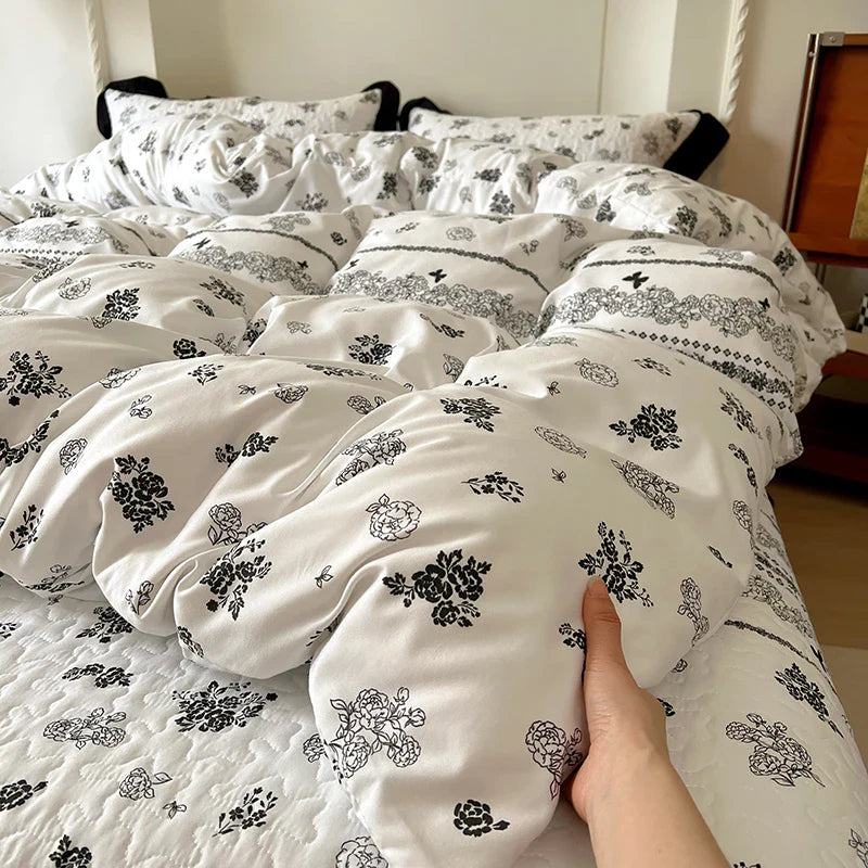 2025 new soft waxy waxy wash quilt cover Knitted double layer single bed sheet Little fresh polka dot bedding