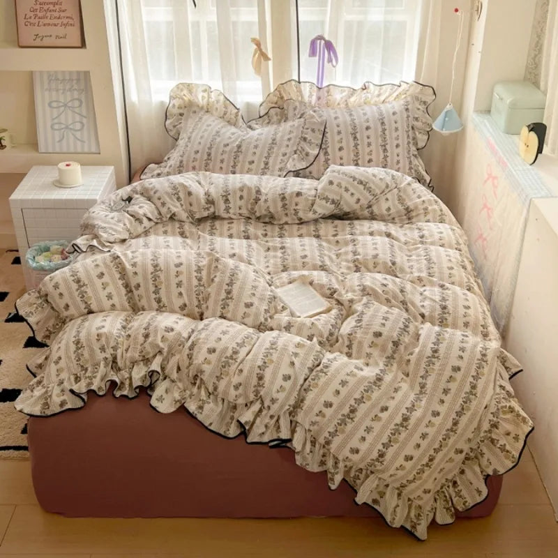 2025 new cream lace girl powder grid Korean version bed four-piece set washed cotton double-layer yarn quilt cover dormitory