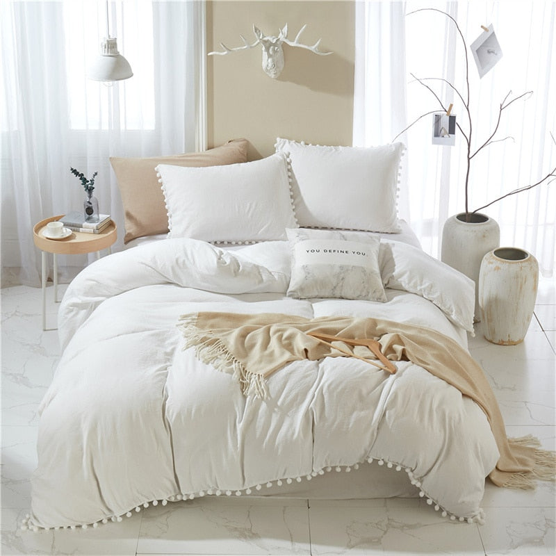 American Style Furball Tasseles Yellow Bedding Set Queen Home Hairball Tassel Bed Cover Sets Soft King Size Duvet Cover No Sheet