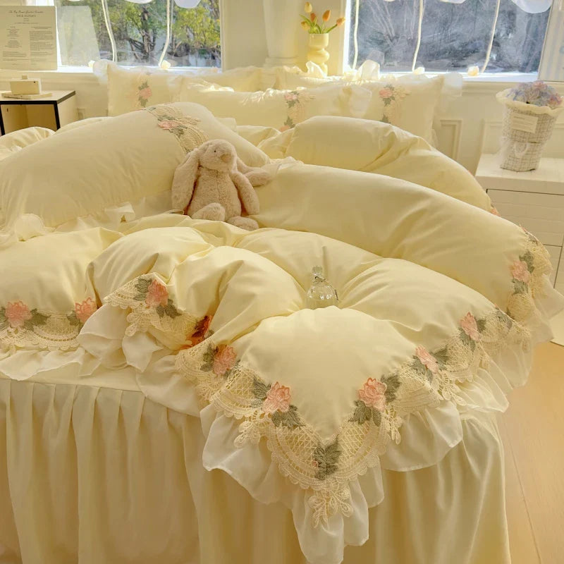 2025 New INS Princess Style Bedding Sets Ruffle Lace Bow Quilt Cover Romantic Bedclothes Woman Girls Bedroom Duvet Cover 4pcs