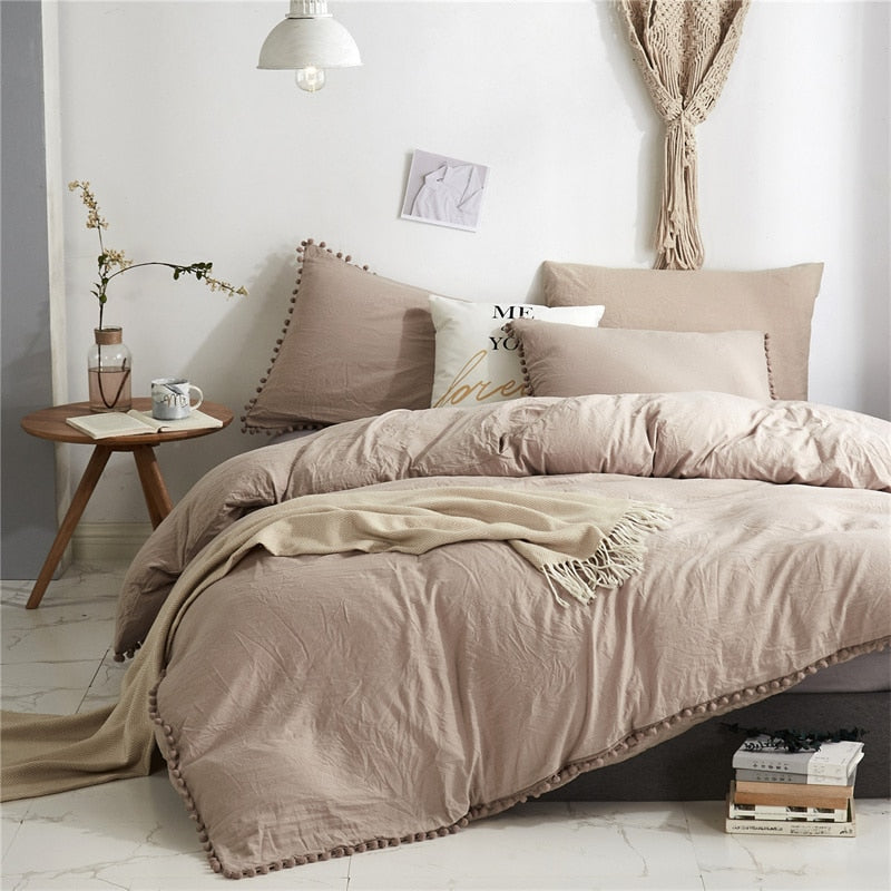 American Style Furball Tasseles Yellow Bedding Set Queen Home Hairball Tassel Bed Cover Sets Soft King Size Duvet Cover No Sheet