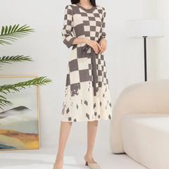 Elegant Checkered Midi Dress