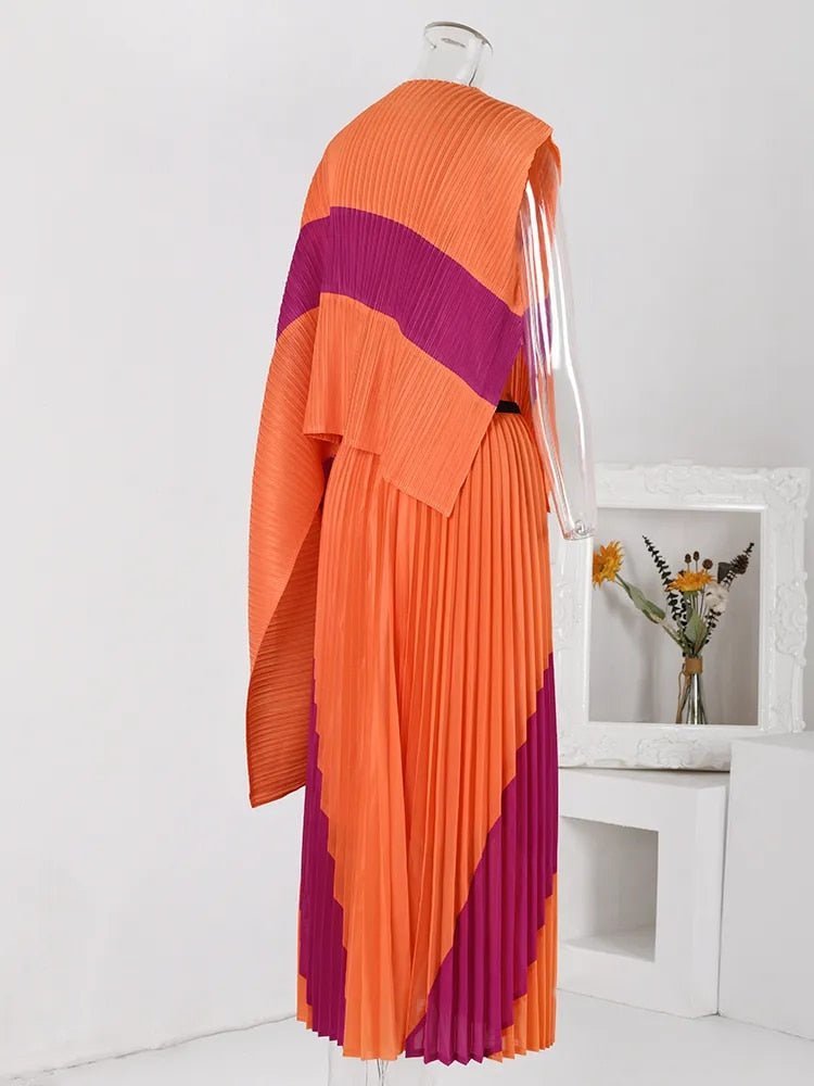 Asymmetrical Pleated Swirl Set - @phenomnalkat