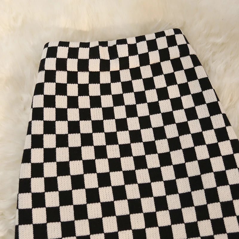 Checkered Knitted Midi Skirt