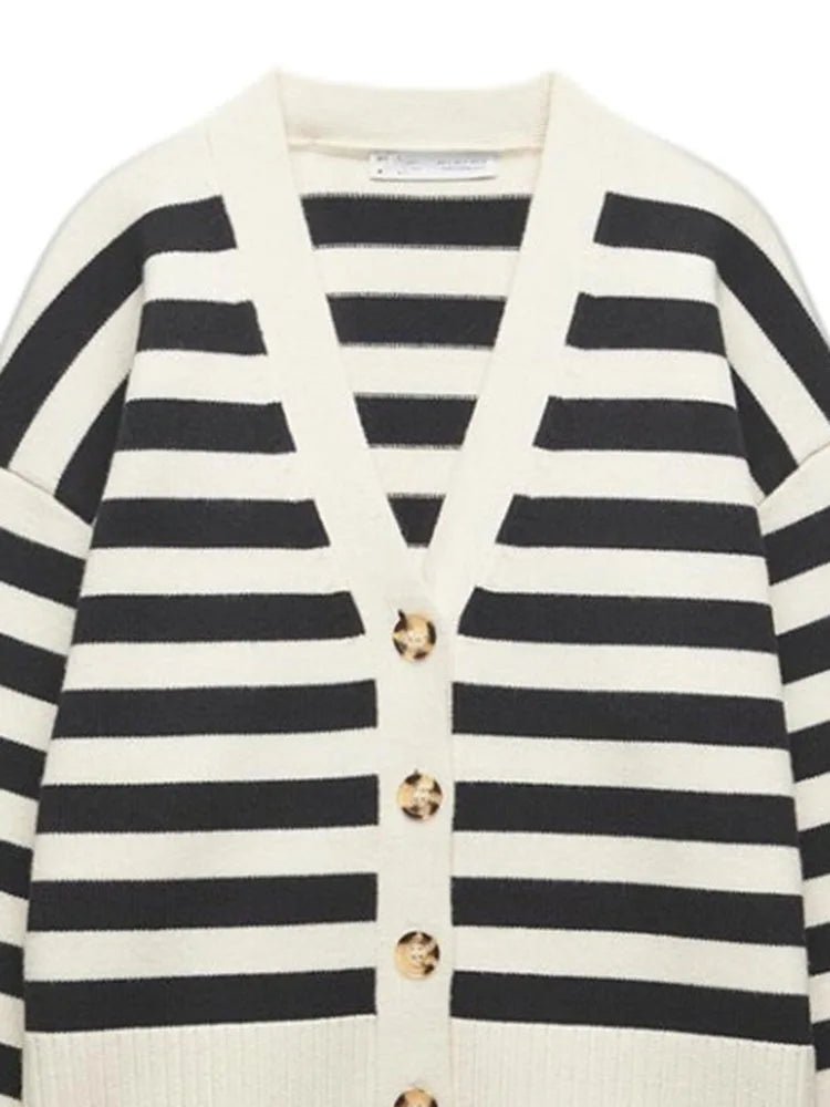 Contrast Stripes Knit Cardigan