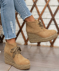 Comfortable Lace Up Wedge Straw Woven Boots Pink Suede