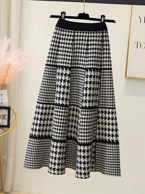 Houndstooth Grids Knit Midi Skirt