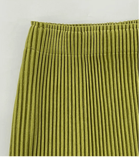 Pleated Fringed Hem Top + Skirt Set - @jariatudanita