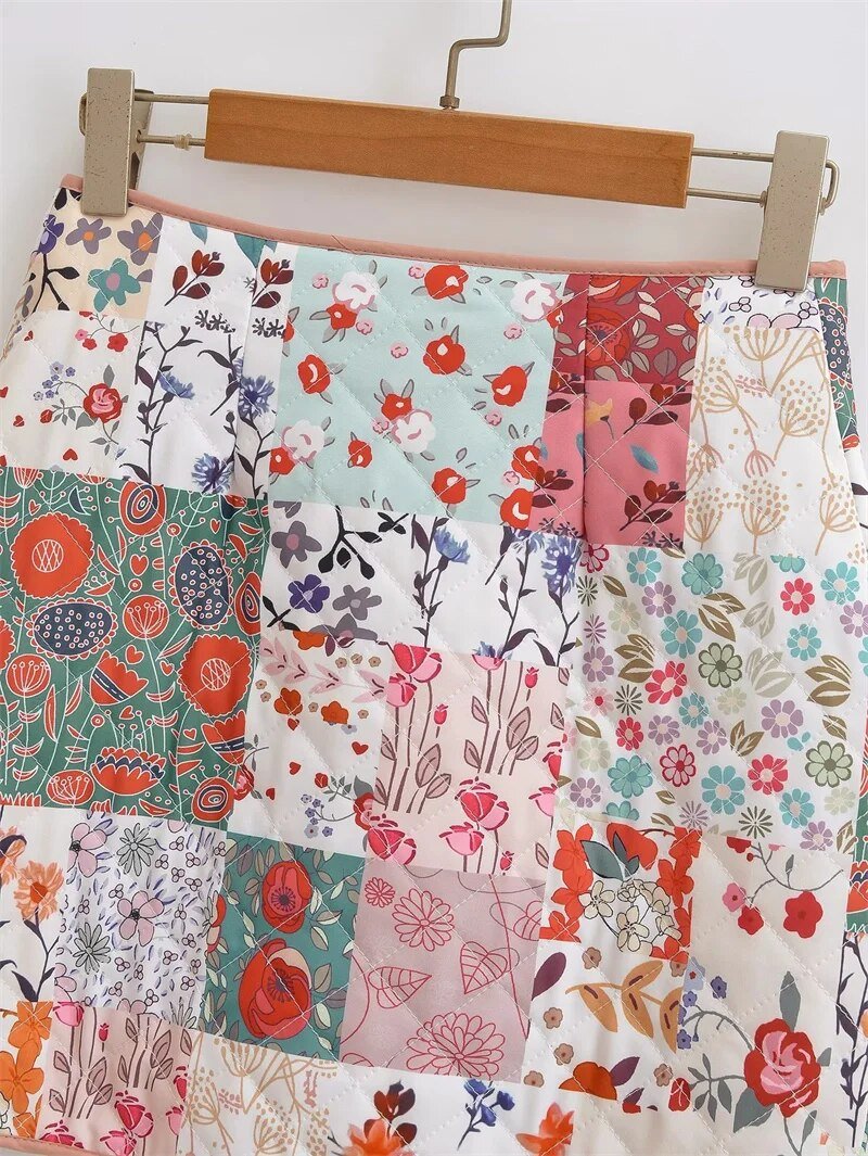 Retro Floral Zip-Up Quilted Skirt