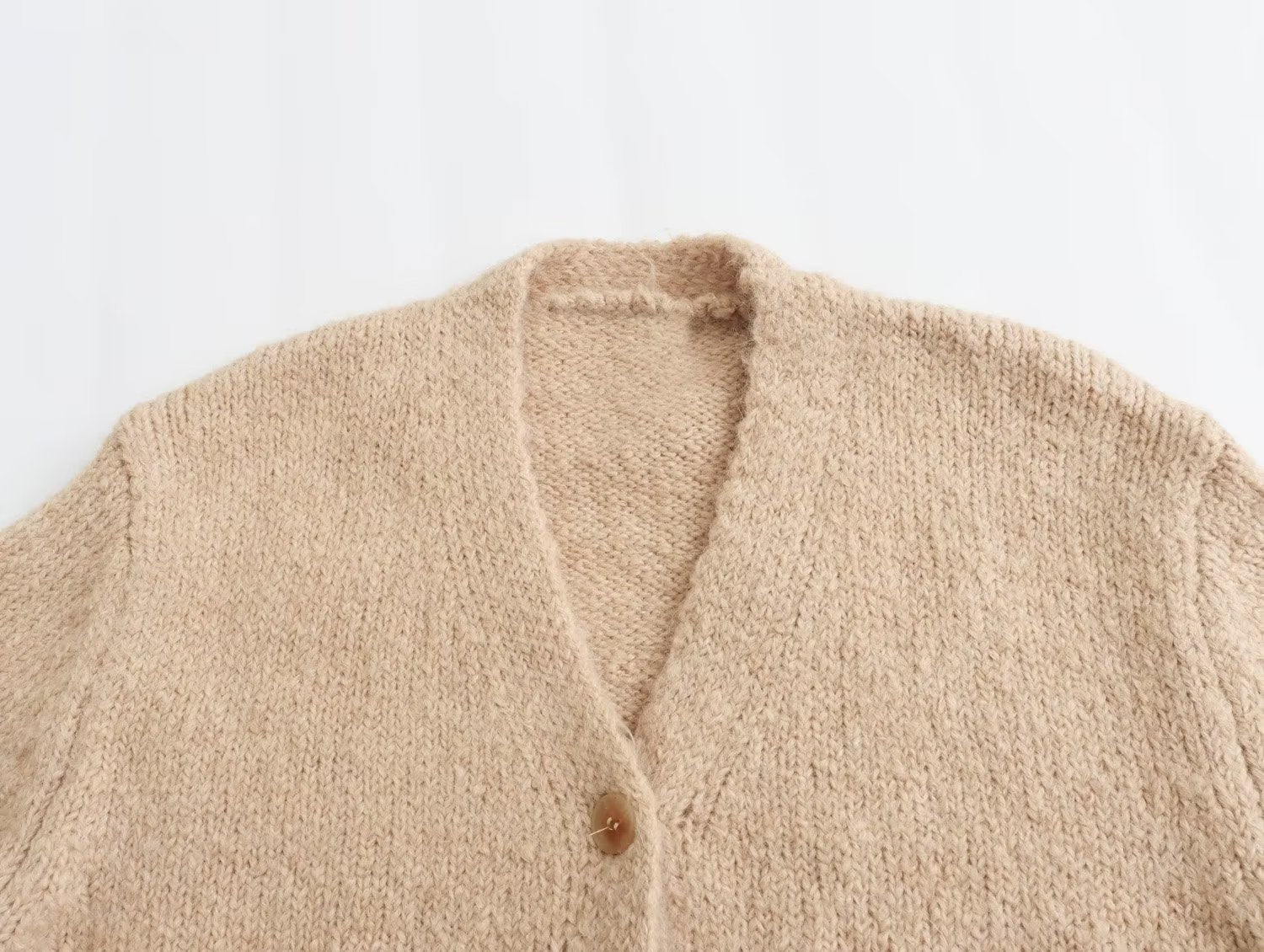 Ribbed Pockets Knitted Short Cardigan