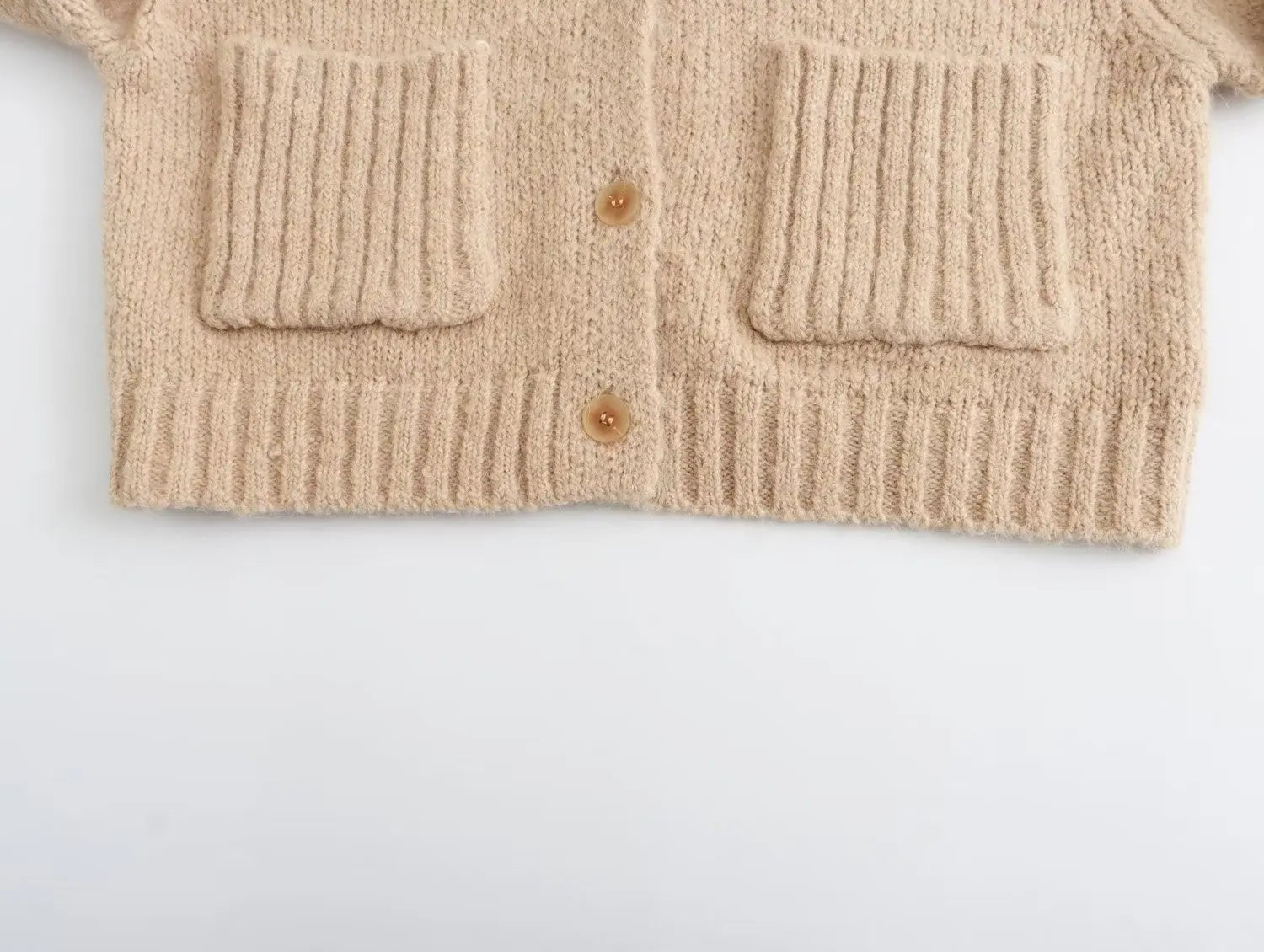 Ribbed Pockets Knitted Short Cardigan